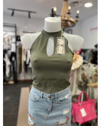 Top Guess verde encaje